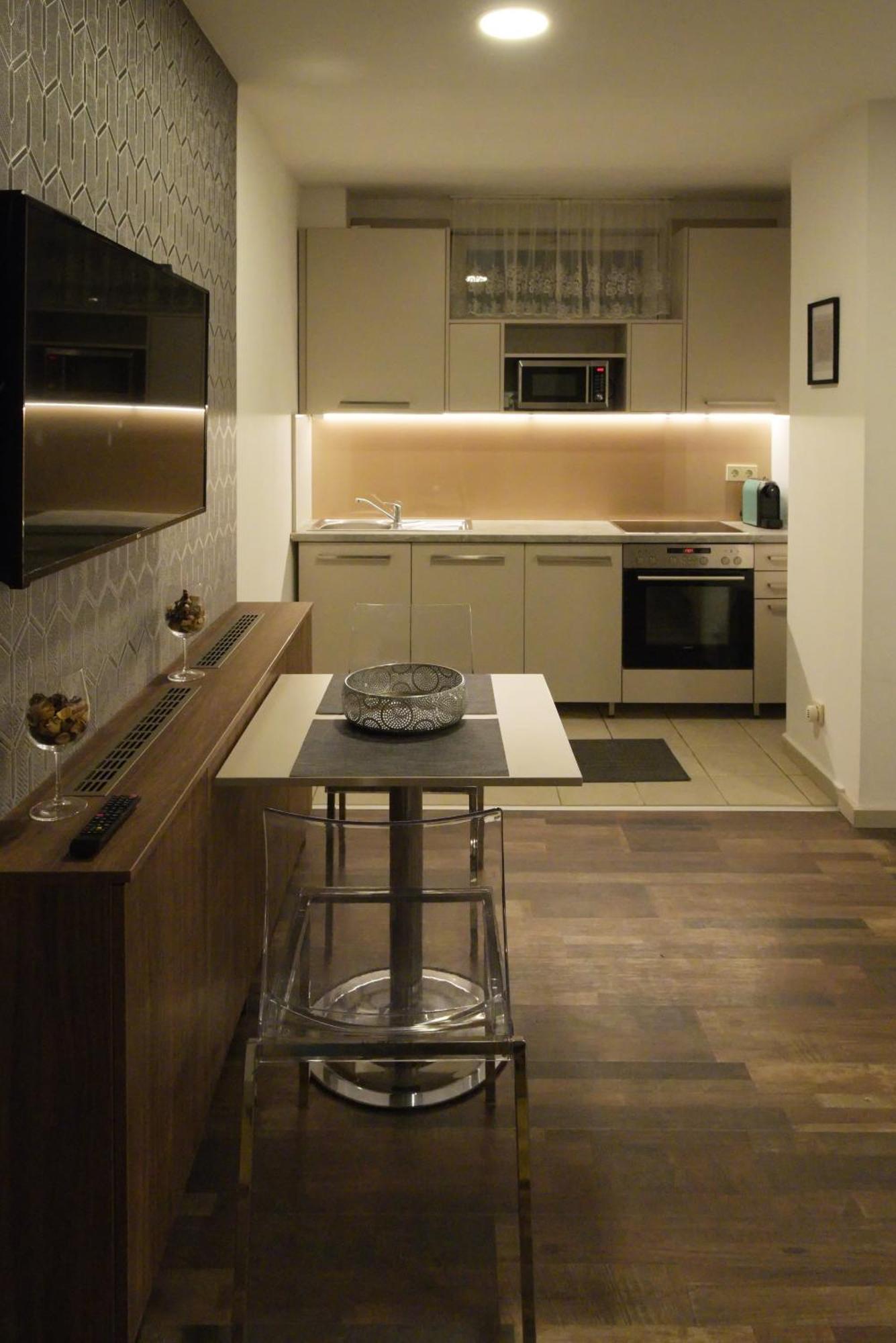 Nice Home Apartment 2 Abda Екстериор снимка