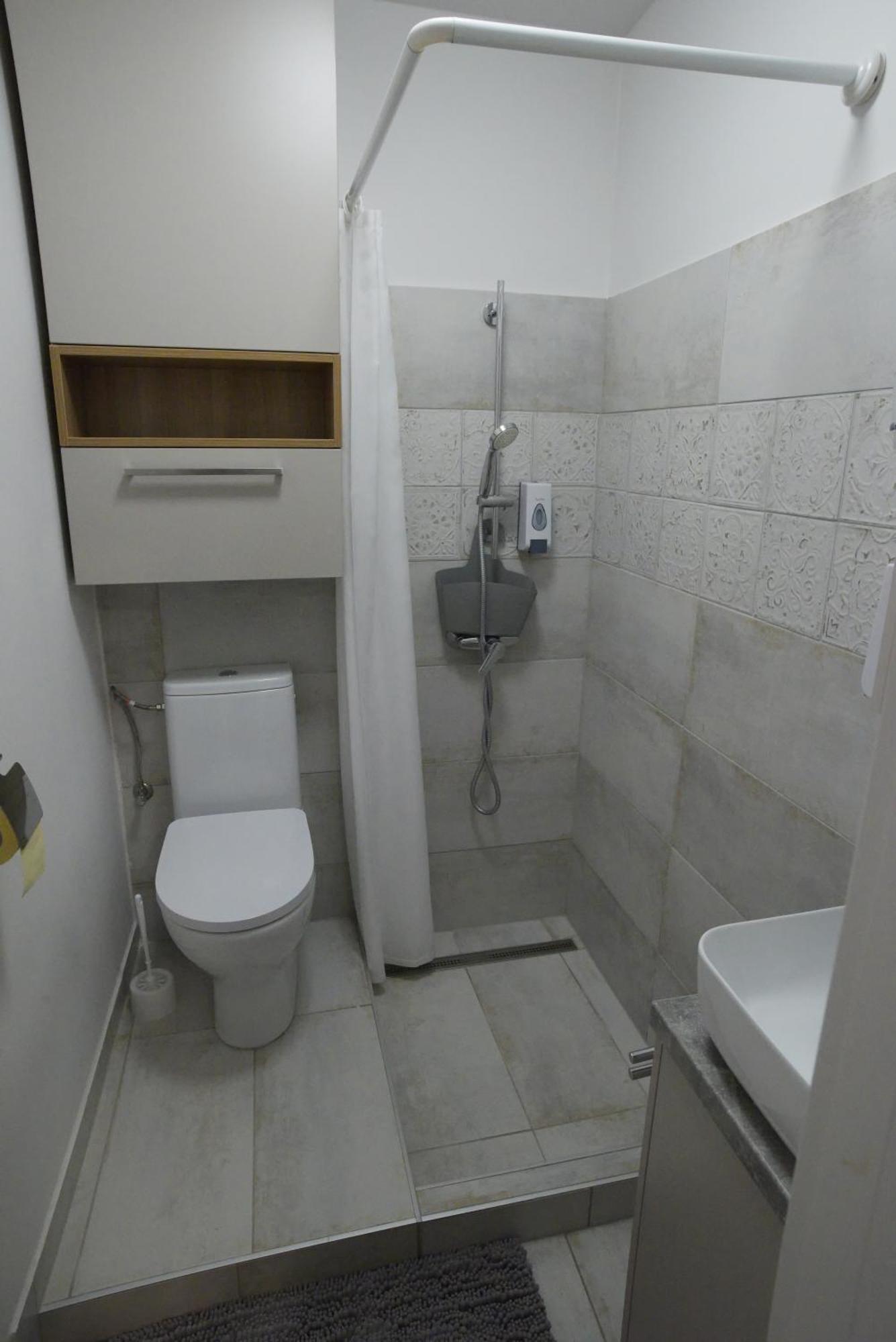 Nice Home Apartment 2 Abda Екстериор снимка